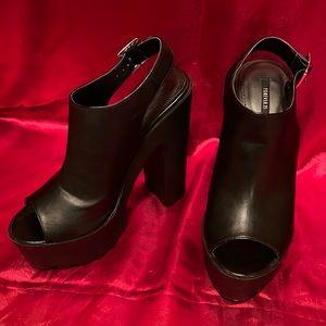 Forever 21 Platforms